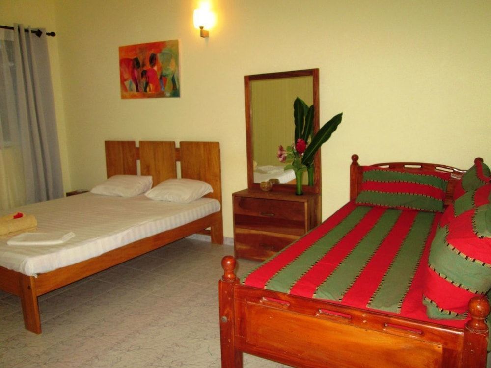Garden View Apartments - 2 Bedrooms