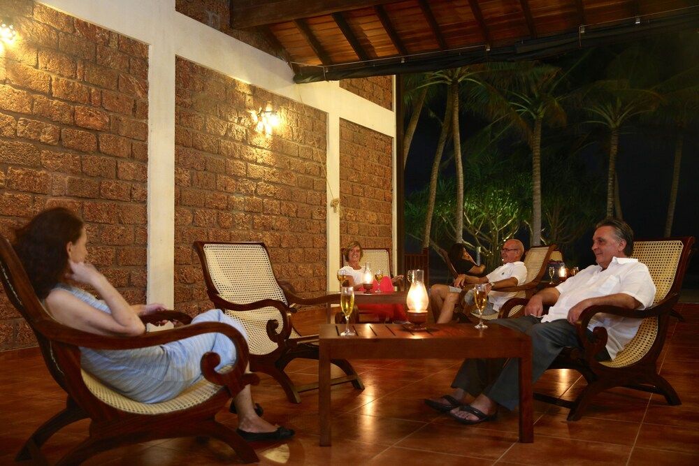 undefined Whispering Palms Hotel 10