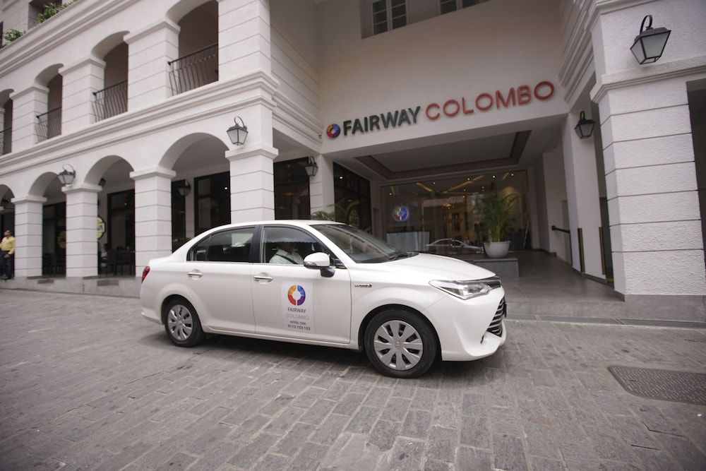 undefined Fairway Colombo - Sri Lanka's First Hotel With Robot Technology 9