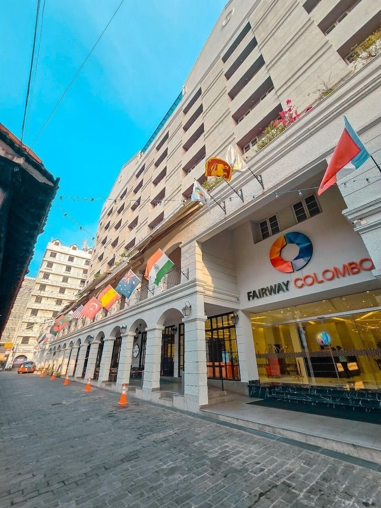 undefined Fairway Colombo - Sri Lanka's First Hotel With Robot Technology 2