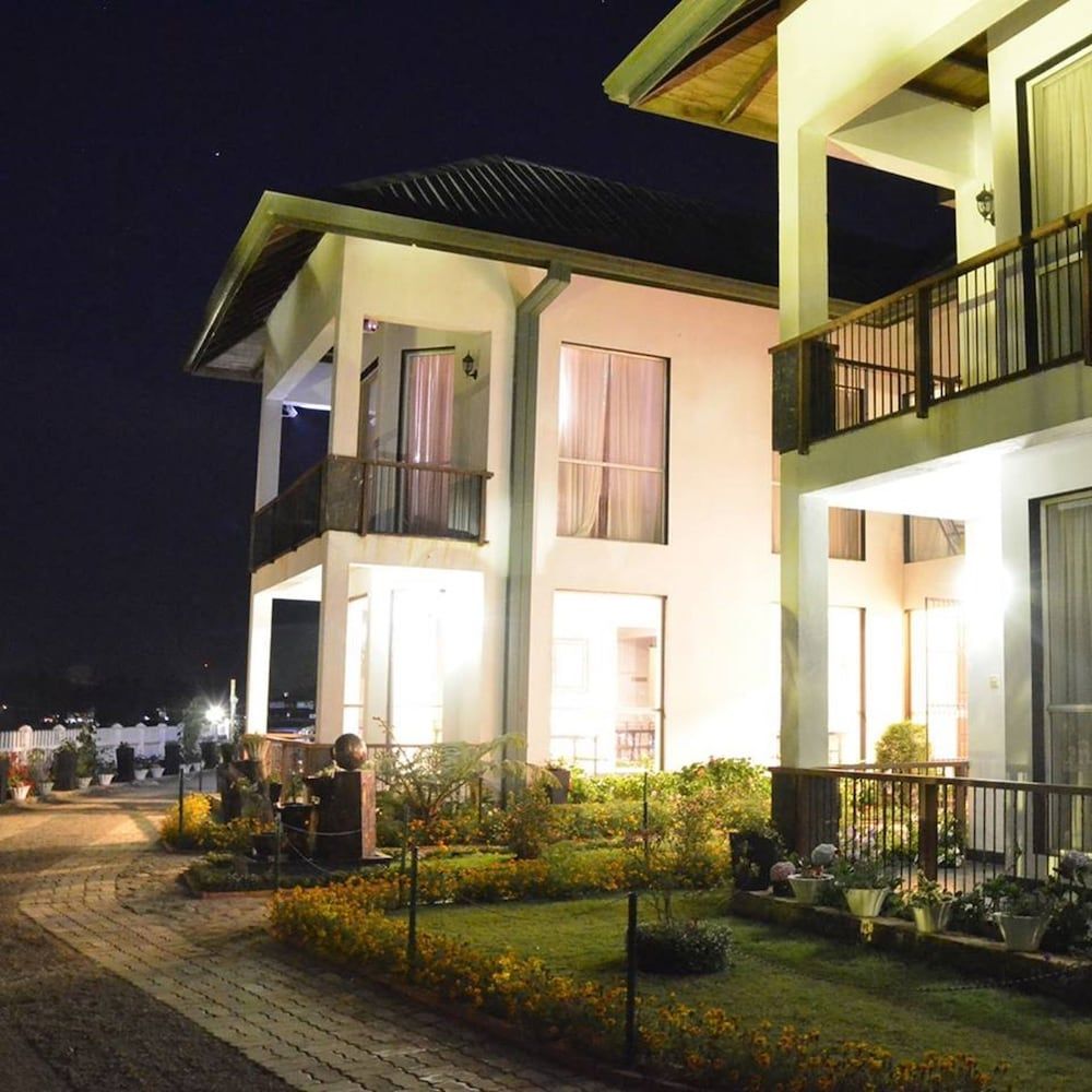 undefined Lake View Comfort Bungalow 5