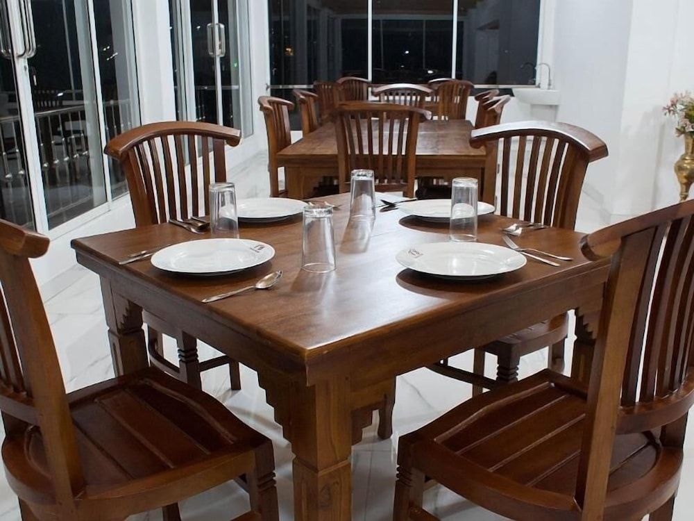 undefined Vista Thilina 4