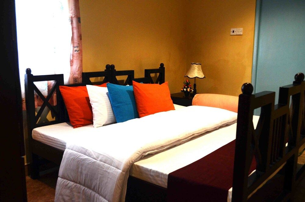 undefined HillCrest Villa 5