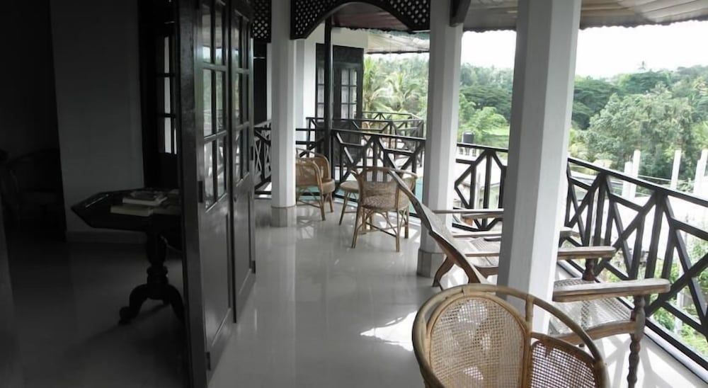 undefined Kandy Holiday Home 10