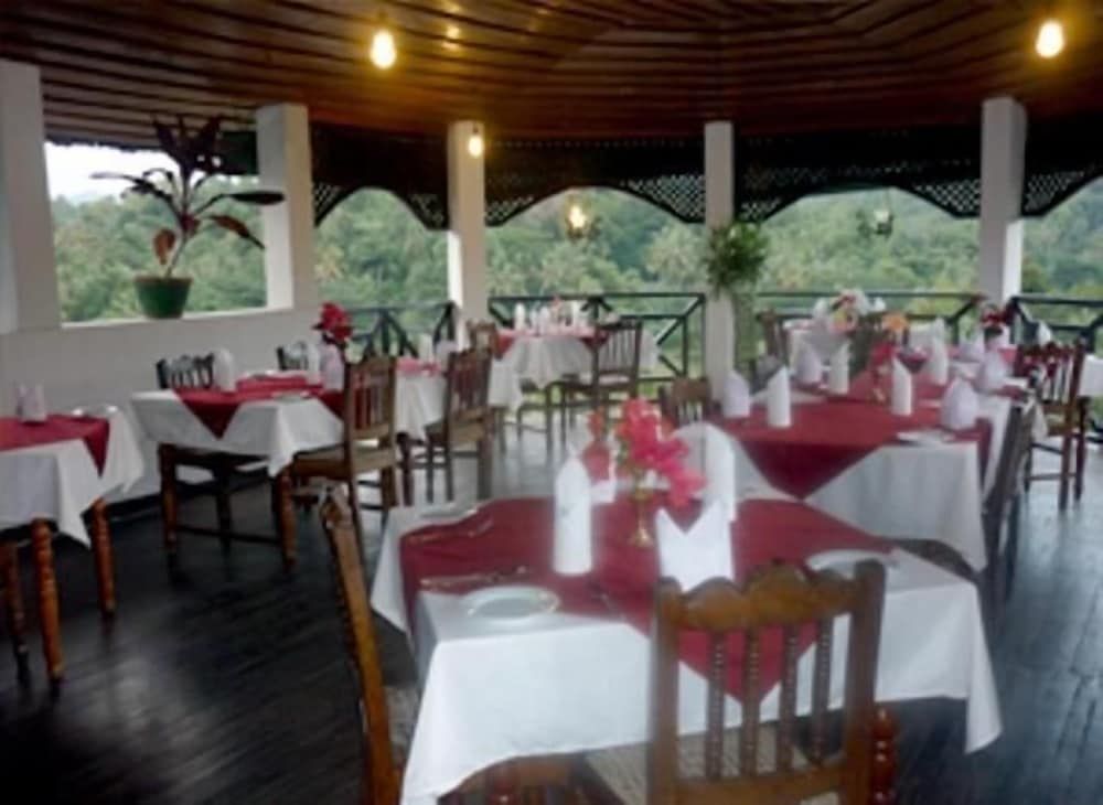 undefined Kandy Holiday Home