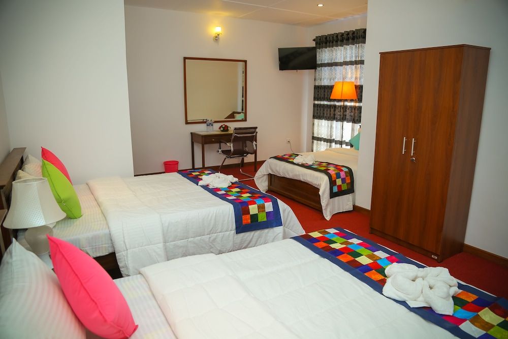 The Rosedale Grand Nuwara Eliya Grand Bungalow, 4 Bedrooms (16 People) 4