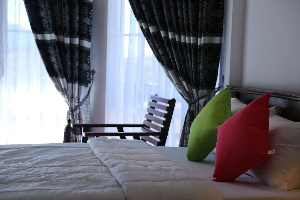 The Rosedale Grand Nuwara Eliya Grand Bungalow, 4 Bedrooms (16 People) 10