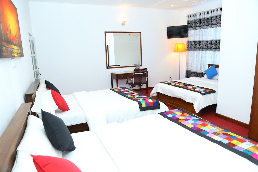 The Rosedale Grand Nuwara Eliya Grand Bungalow, 4 Bedrooms (16 People) 9