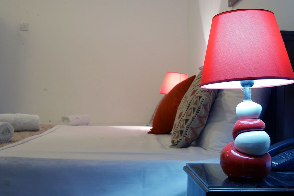 Moon Hills Hotel Triple Room 8