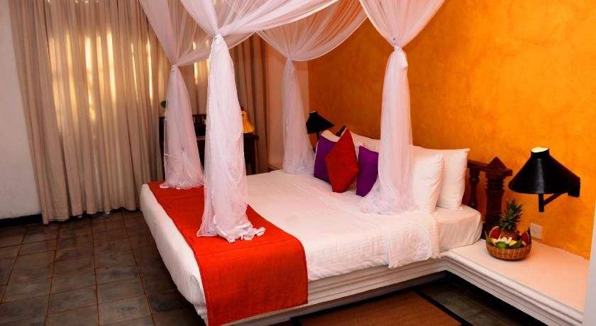 undefined Club Villa 10