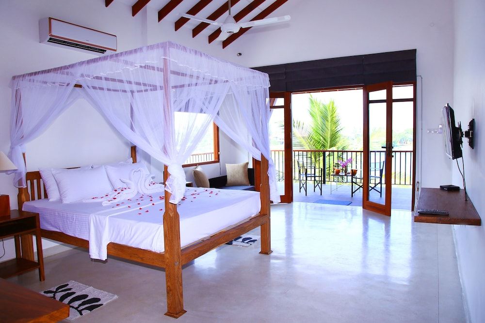 undefined Malu Banna 2