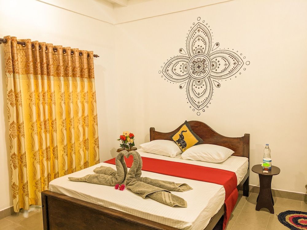 Sigiri Choona Lodge Deluxe Double Room 6