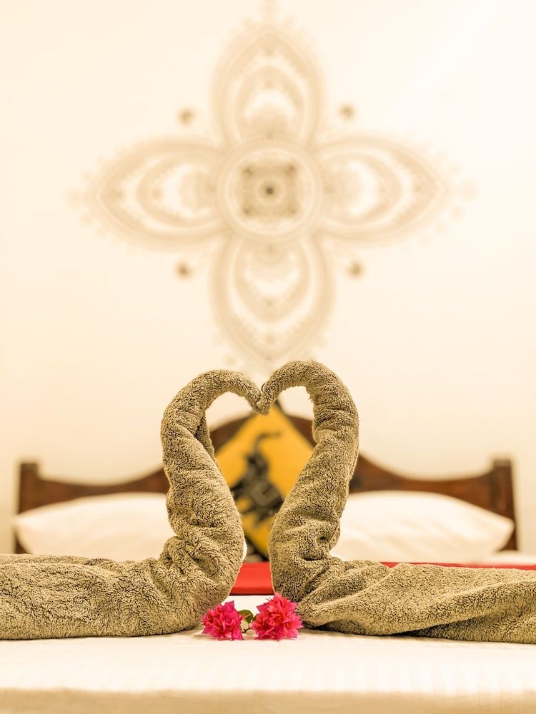 Sigiri Choona Lodge Deluxe Double Room 4