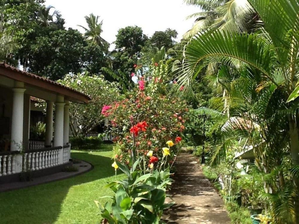 undefined Leijay Garden Retreat 10