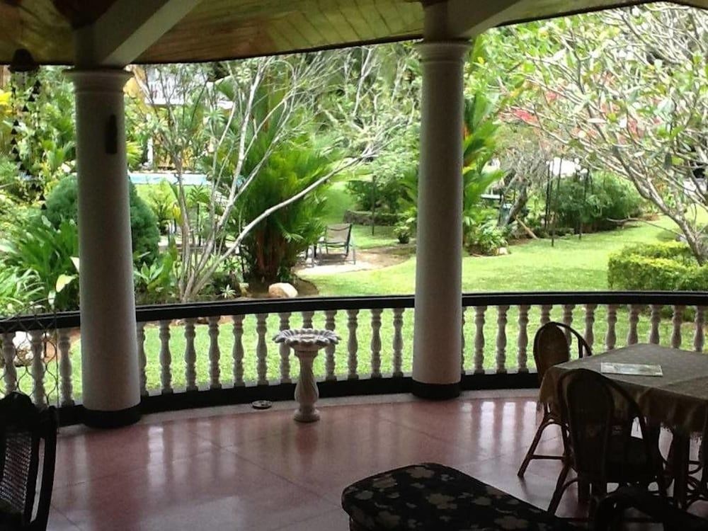 undefined Leijay Garden Retreat 8