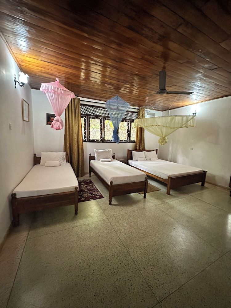 undefined Leijay Garden Retreat 3