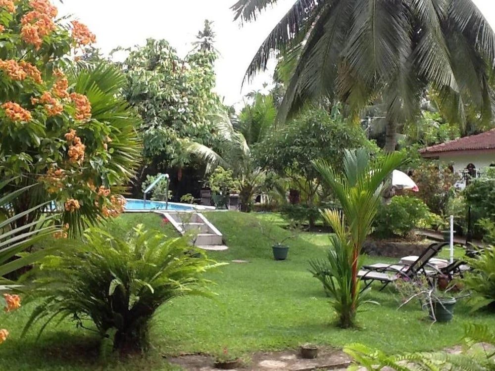 undefined Leijay Garden Retreat 10