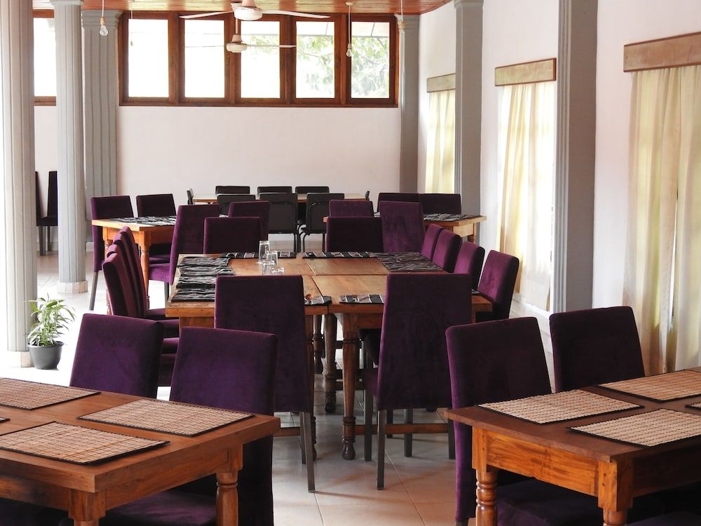 undefined Paradise Inn 4