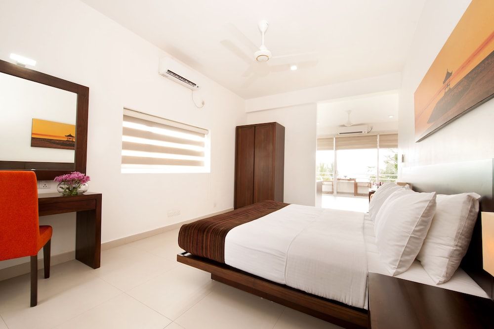 Luxury Apartment, 1 Bedroom, Sea View, Beachfront