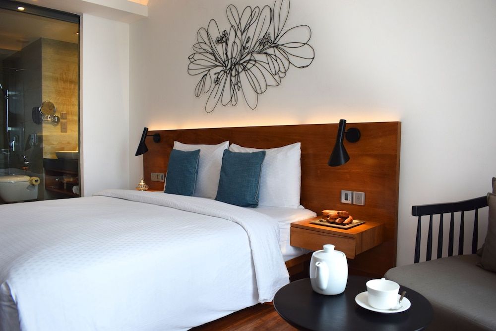 Jetwing Colombo Seven Deluxe Double Room 5