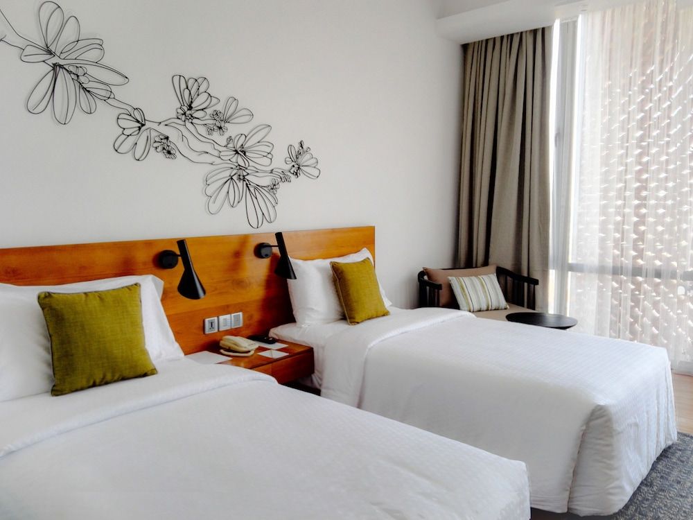 undefined Jetwing Colombo Seven 7