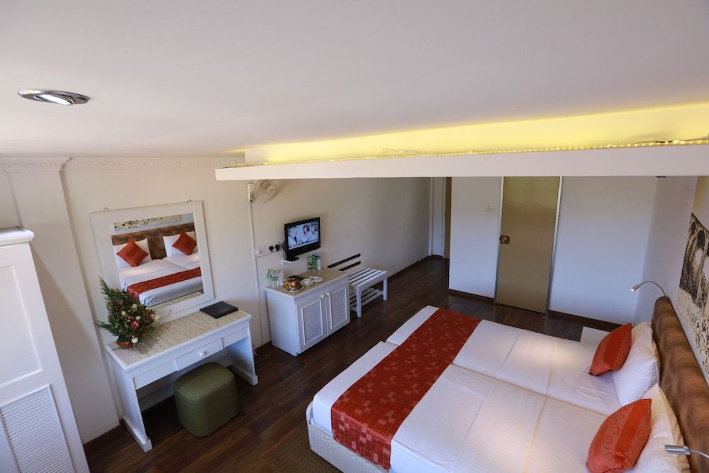 Deluxe Triple Room
