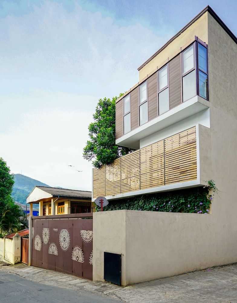 undefined Atelier Kandy 5