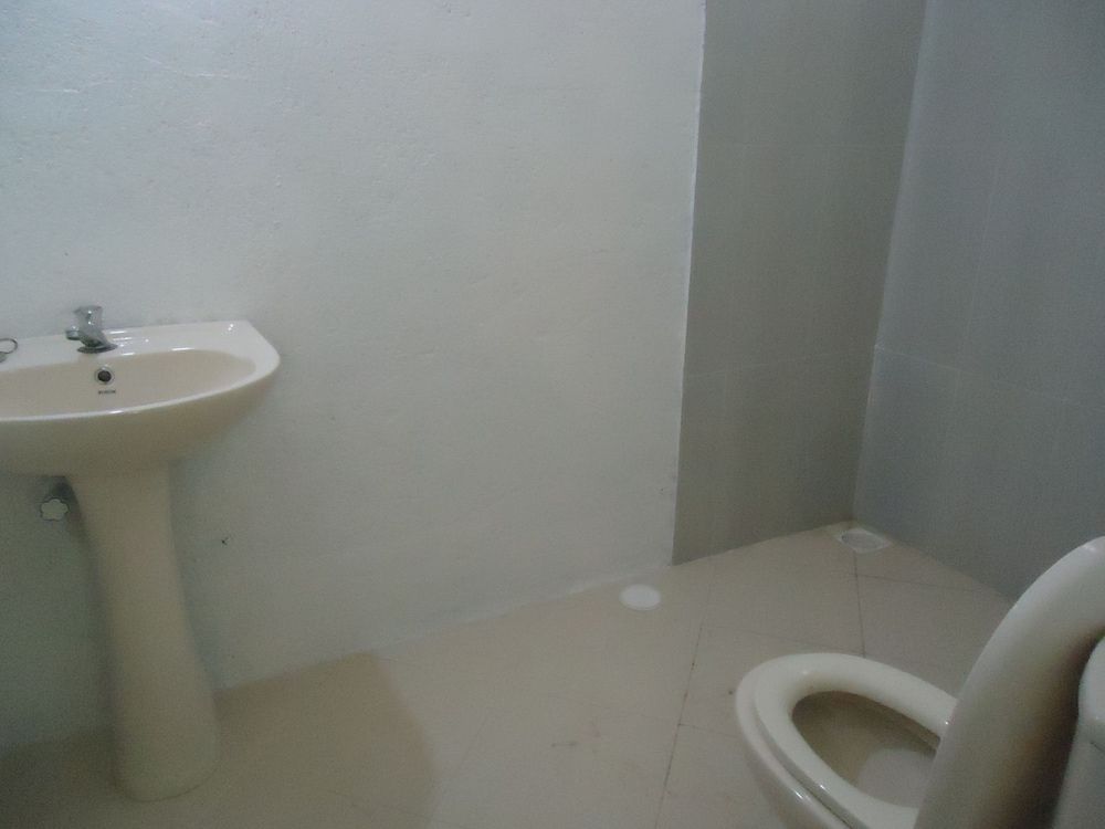 Flower Seven Hotel Double AC Room 4