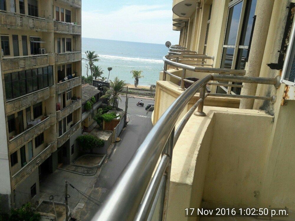 undefined Colombo Apartments - Collingwood Place