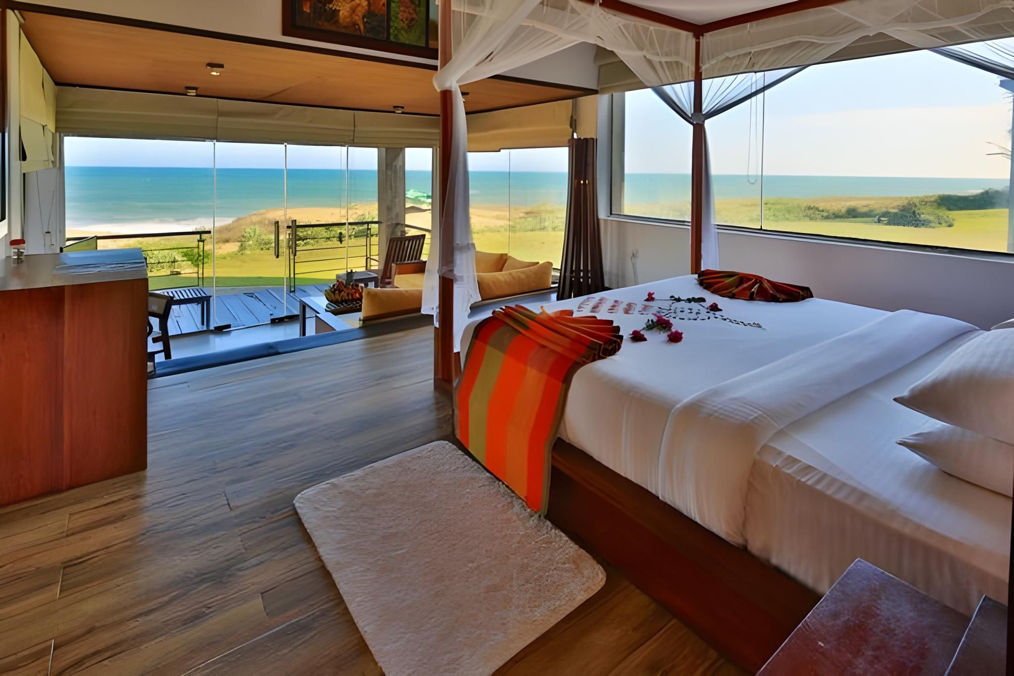 Deluxe Double Room with Balcony and Sea View