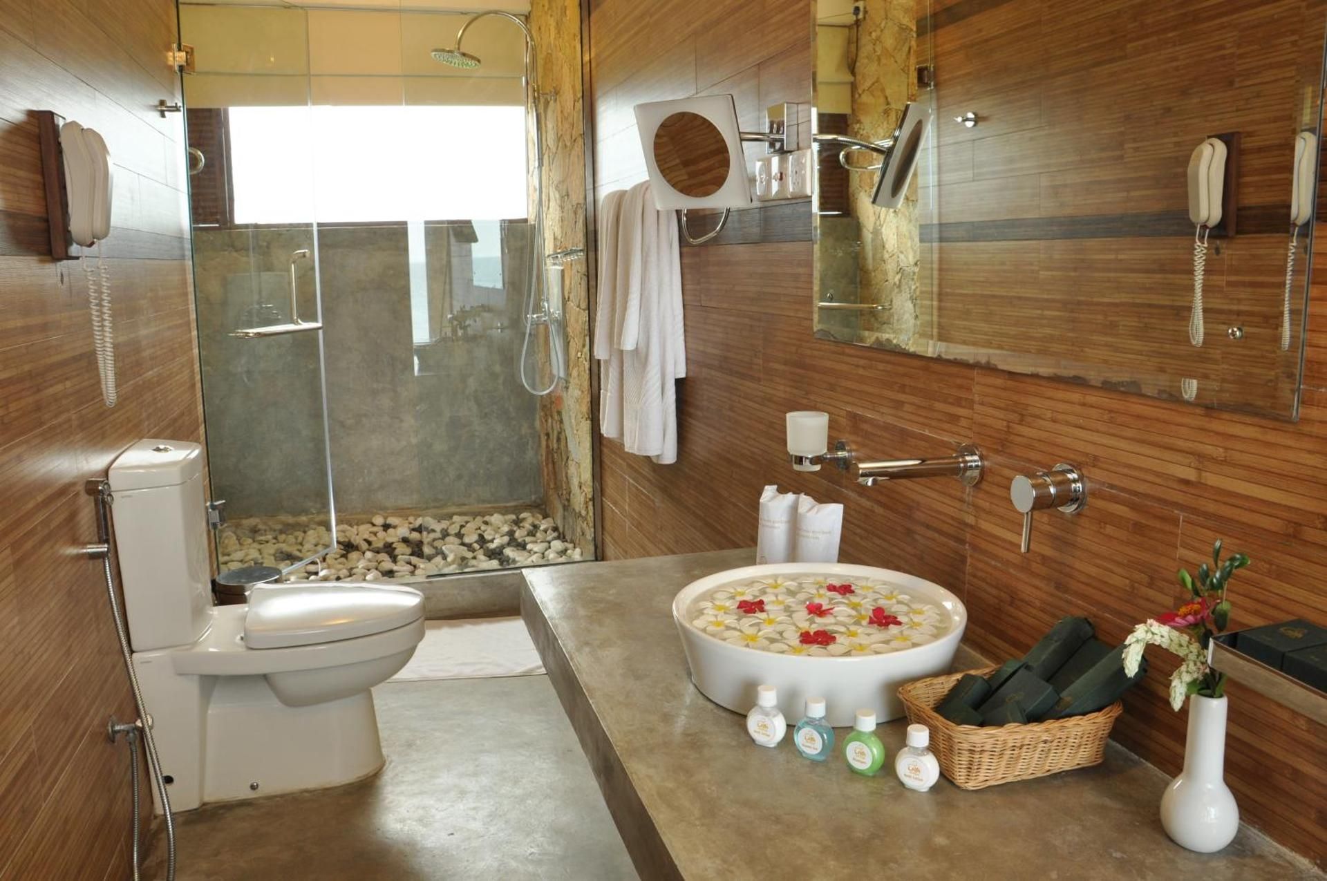 Deluxe Double Room with Balcony and Sea View