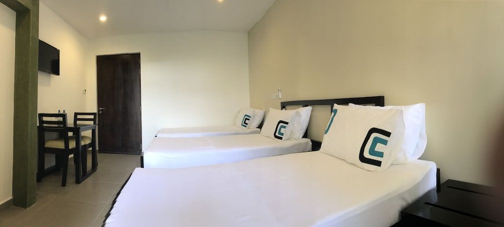 Saninro Hotel Ragama Triple Room 6