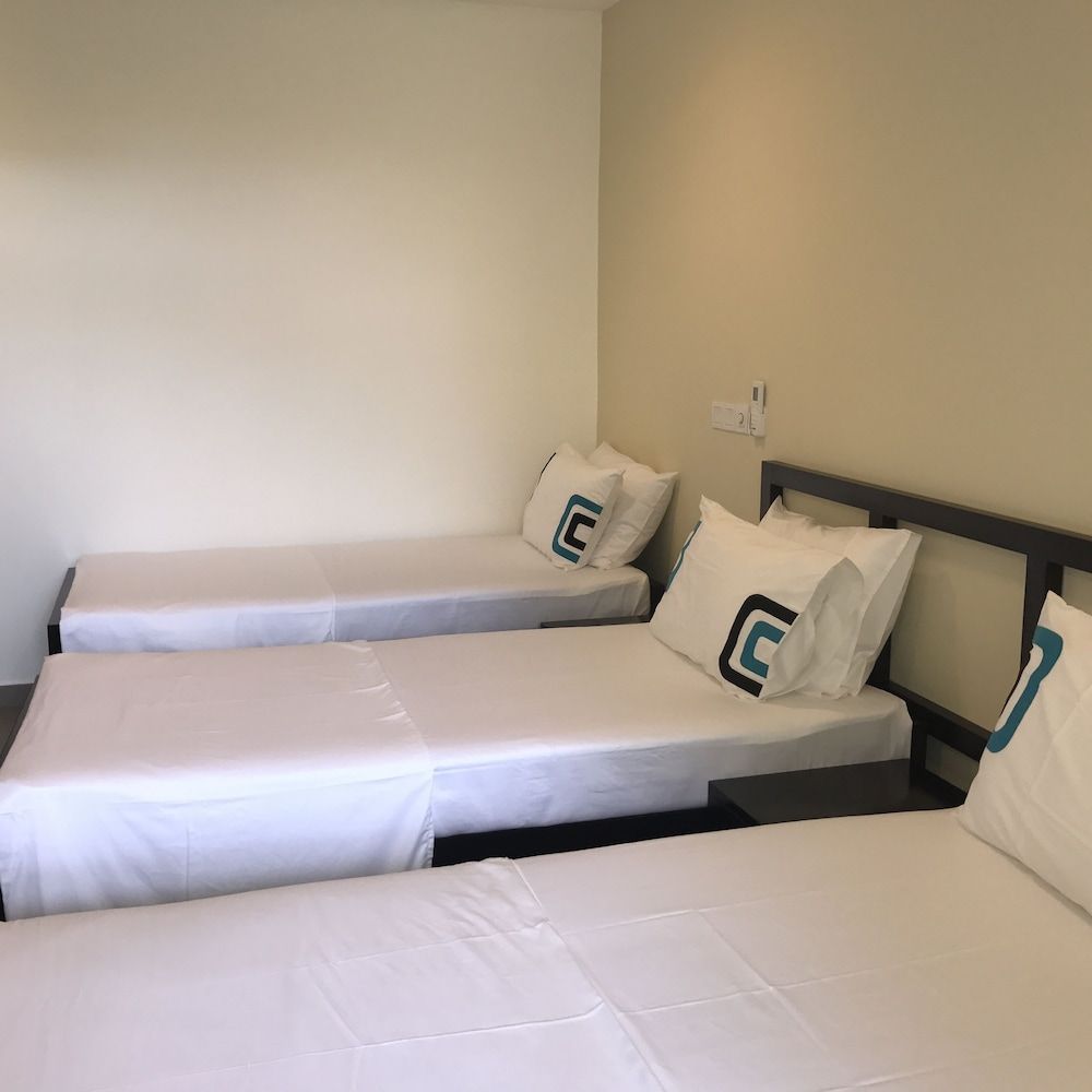 Saninro Hotel Ragama Triple Room 3