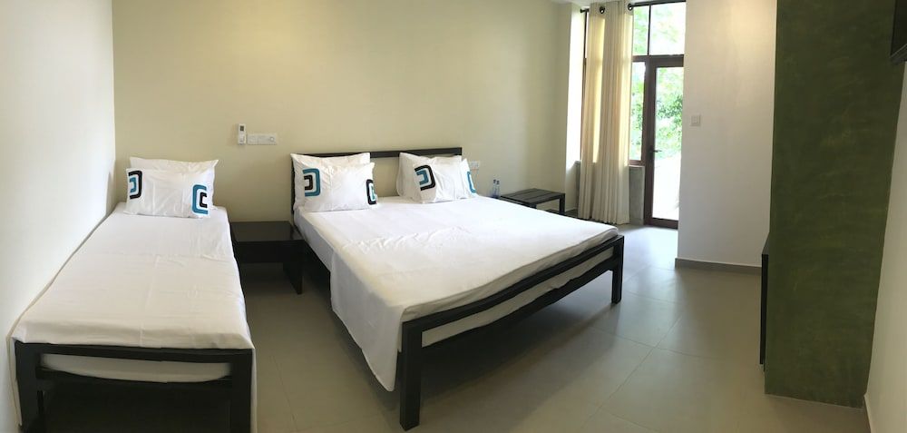 Saninro Hotel Ragama Triple Room 5