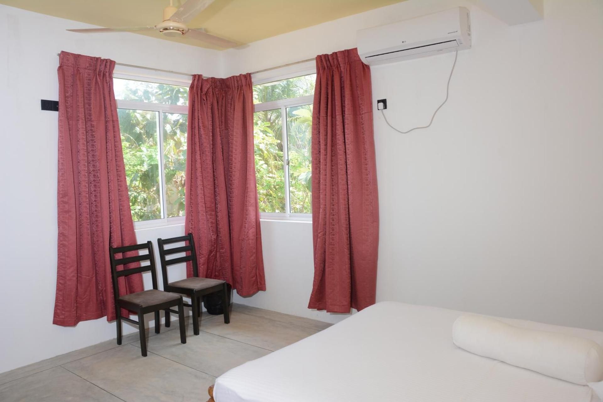 Hotel Tobiko Family Room with Bathroom 3