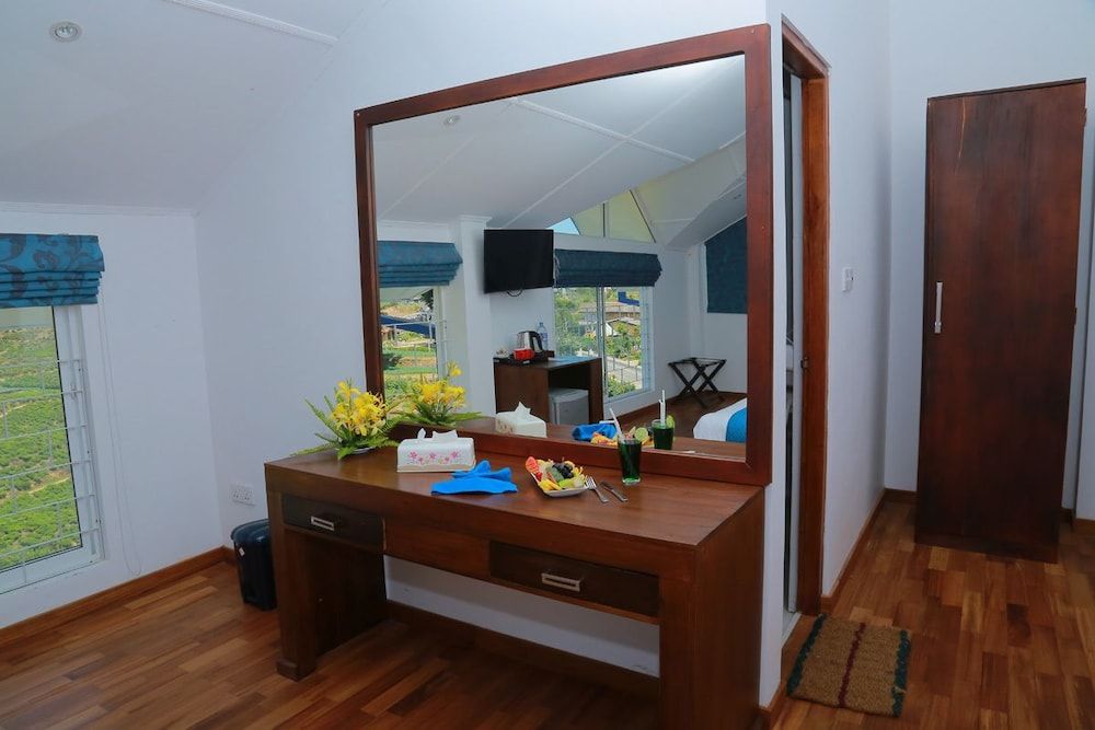 Blue Meadows - Nuwara Eliya Deluxe Apartment, 2 Bedrooms, Refrigerator & Microwave, Mountain View 8