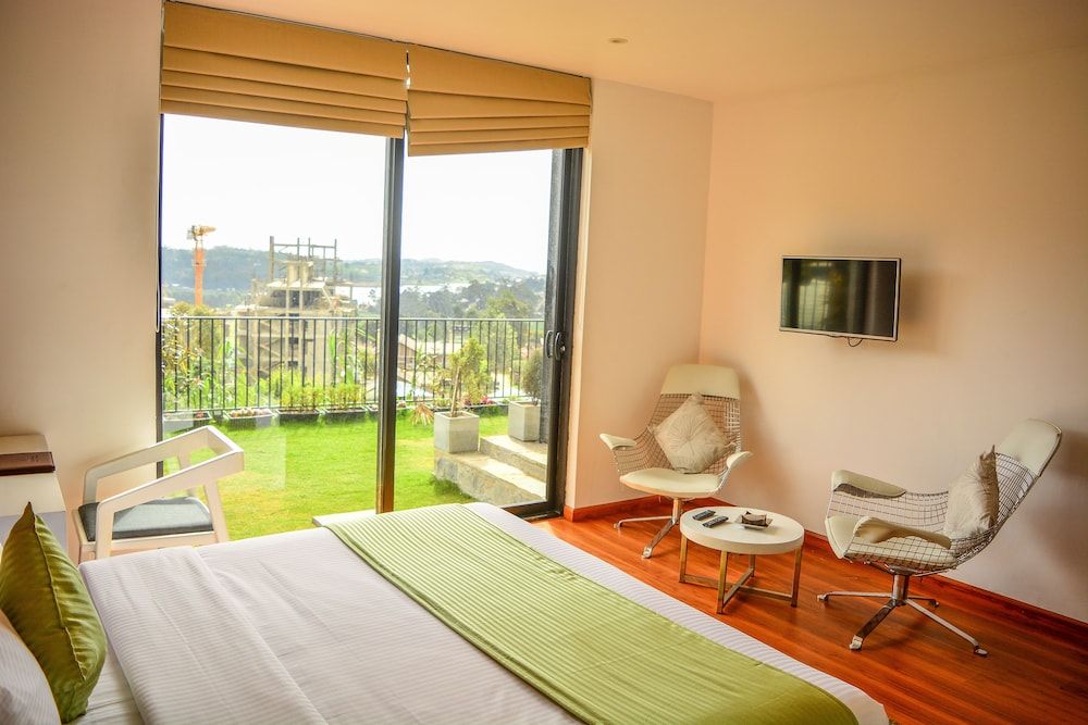 The Highlands By Unique Hotels Premier Double Room, 1 Queen Bed, Lake View 11