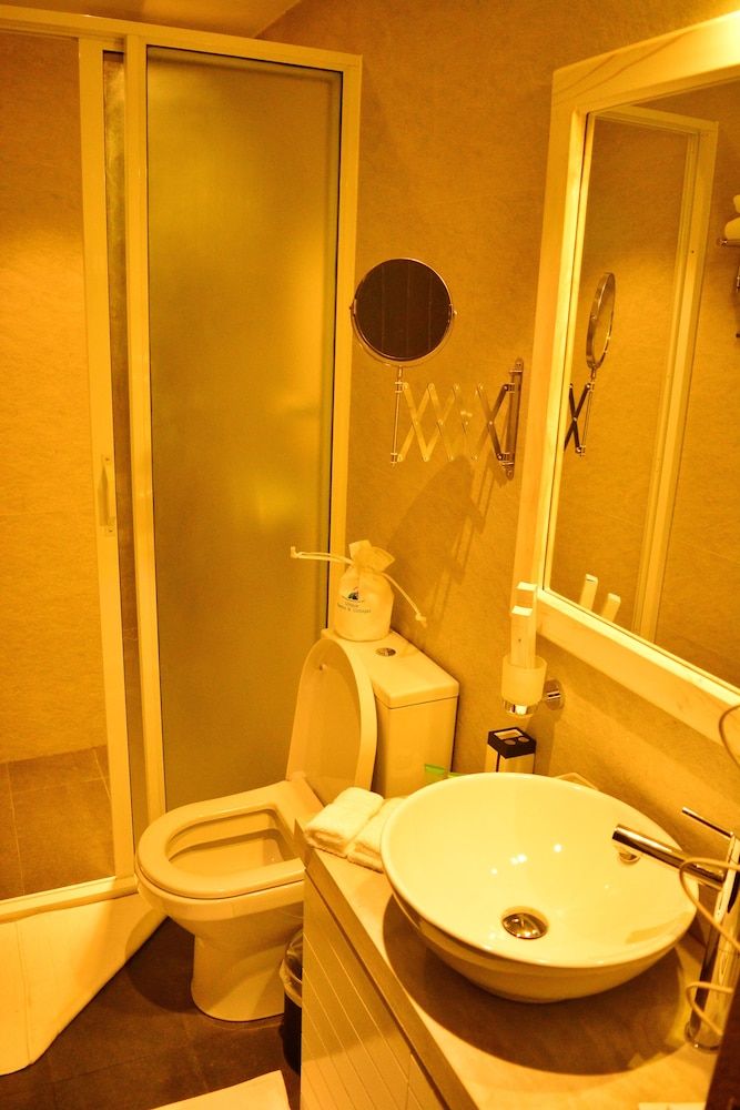 The Highlands By Unique Hotels Premier Single Room, 1 Queen Bed, Lake View 7