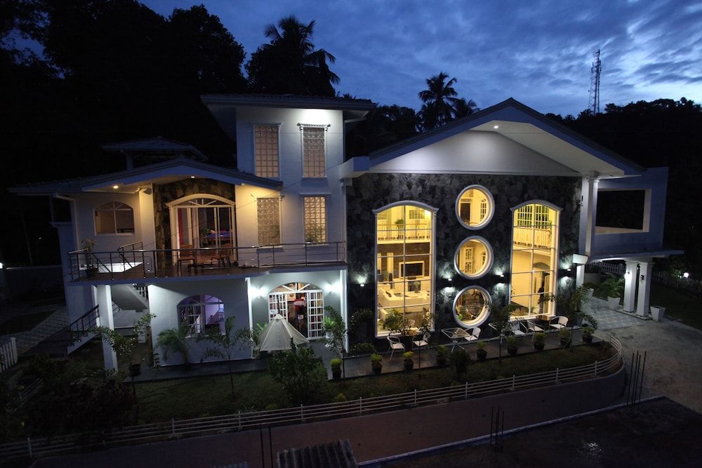 Ayaana Boutique Hotel