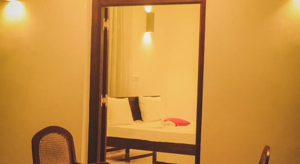 Villa Frangipani Double Room, Private Bathroom 6