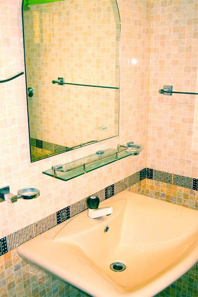 undefined Kandyan Holiday Center 5