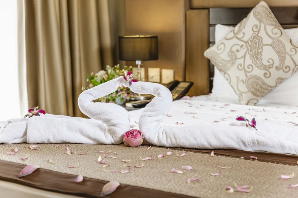undefined Kandy City Hotel by Earl's
