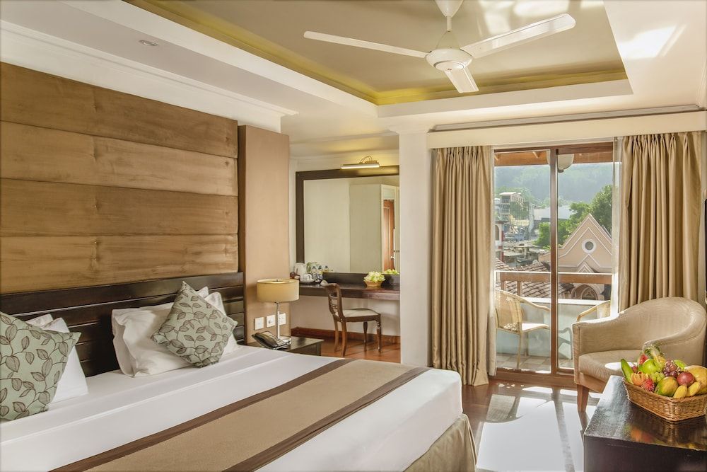 undefined Kandy City Hotel by Earl's 2
