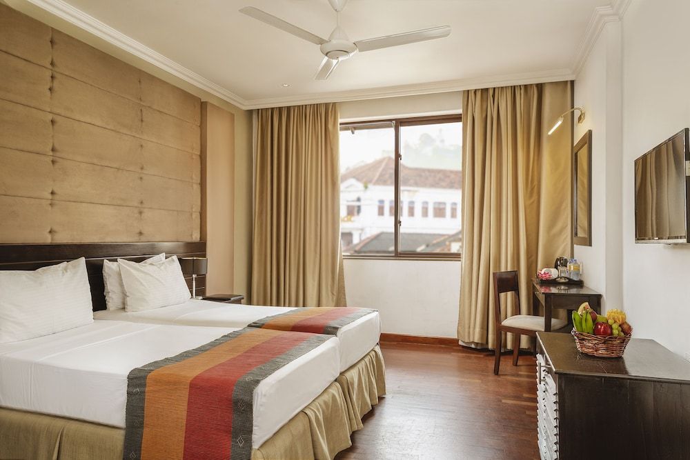 Kandy City Hotel by Earl's Superior Double or Twin Room 8