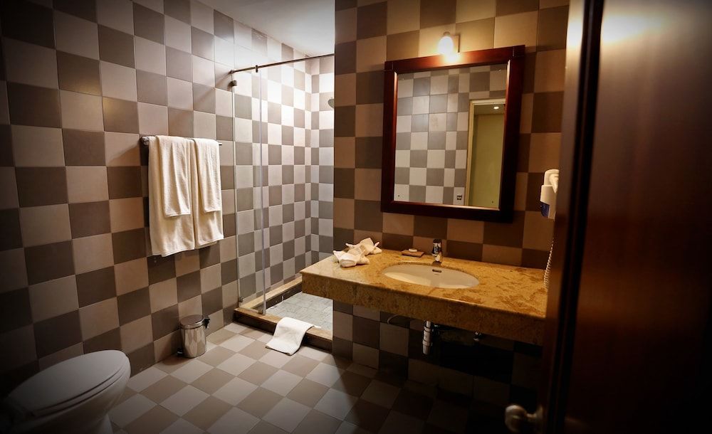 Kandy City Hotel by Earl's Superior Double or Twin Room 10