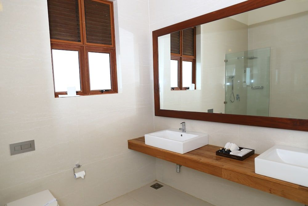 Amaranthe Bay Executive Suite 4