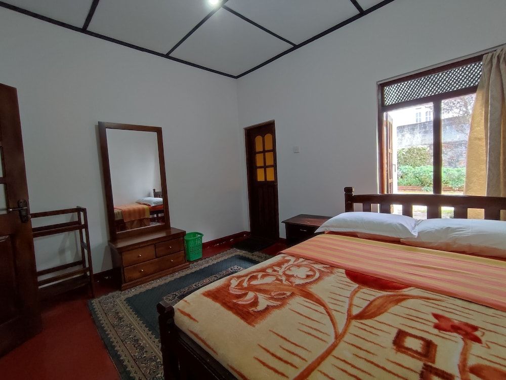 Andrews Hostel Standard Room, 1 Queen Bed, Private Bathroom, Ground Floor