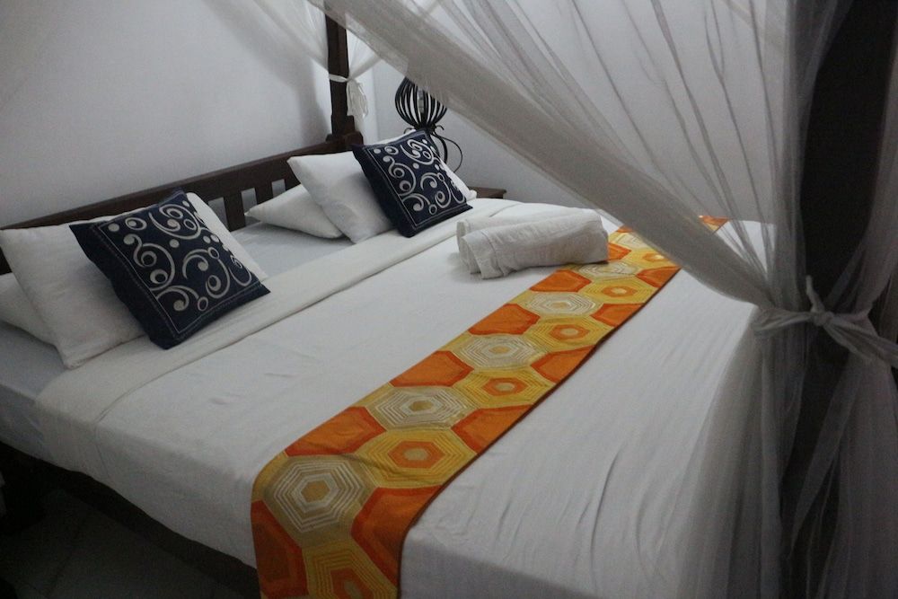 The Richmond House Grand Deluxe Room 9