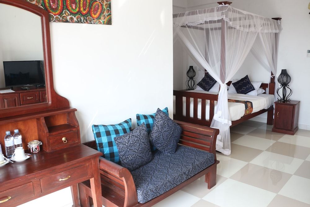 The Richmond House Grand Deluxe Room 12