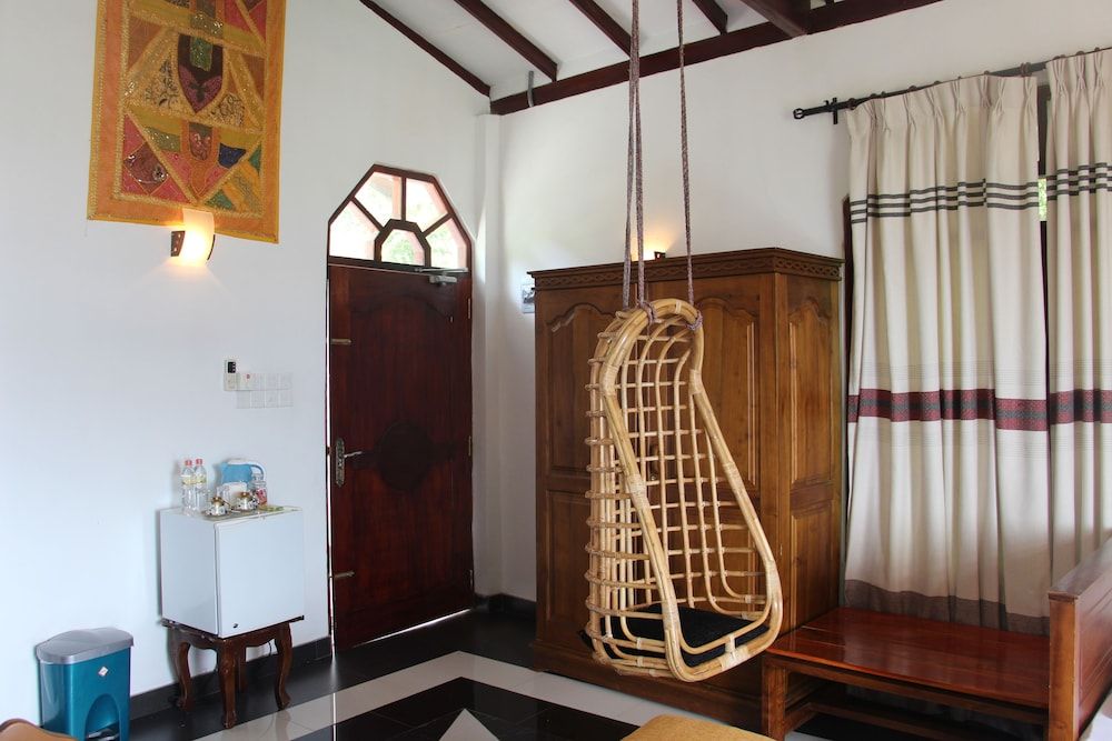 The Richmond House Grand Suite 16